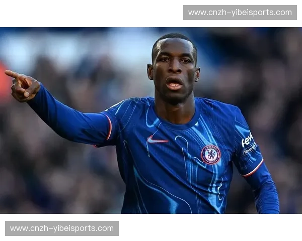 切尔西阵容年轻化进程加速 雅克松回归后锋线竞争格局重新洗牌 切尔西阵容年轻化进程加速 雅克松回归后锋线竞争格局重新洗牌